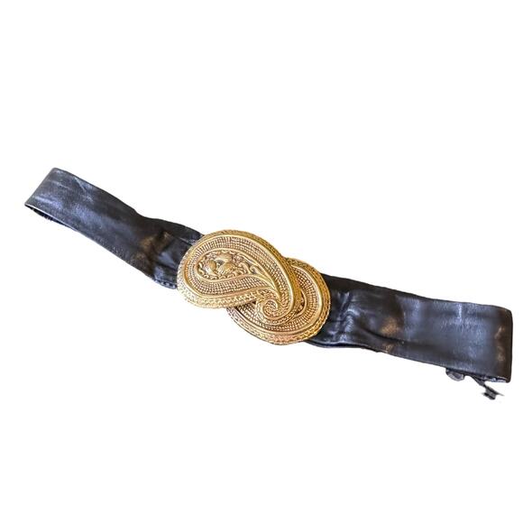 Vtg Leather Shop Adjustable Black Belt with Gold Tone Paisley Hook Eye Buckle - Picture 1 of 5